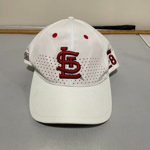 St. Louis Cardinals #28 Nolan Arenado Baseball Hat With Action Game Pic New